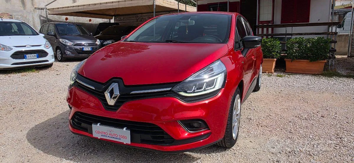 Renault Clio 2019 photo 2