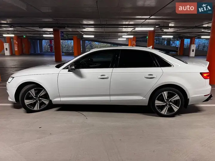 Audi A4 2016 photo 4