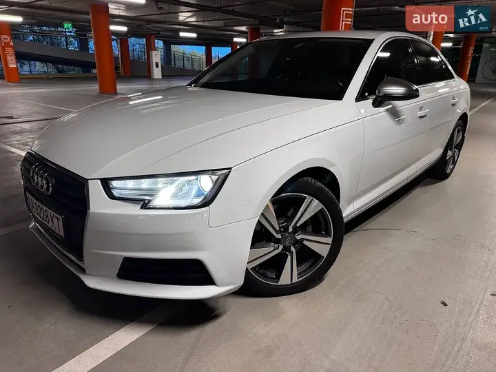 Audi A4 2016 photo 2