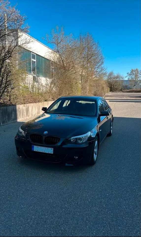 BMW 525I