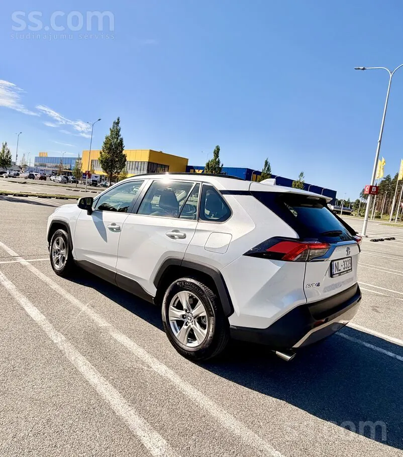 Toyota Rav4 2023 photo 4