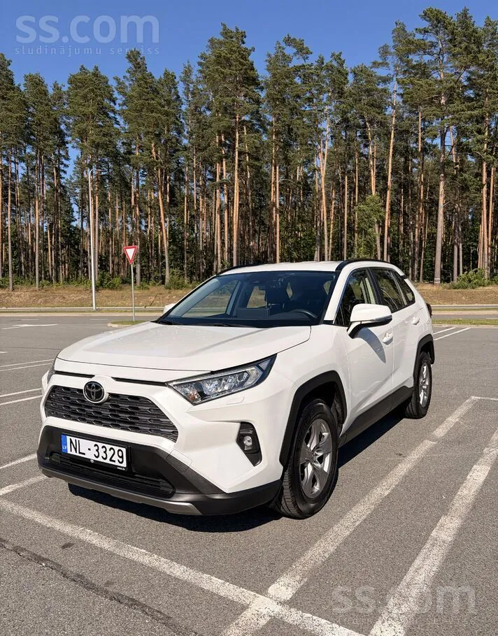 Toyota Rav4 2023 photo 2