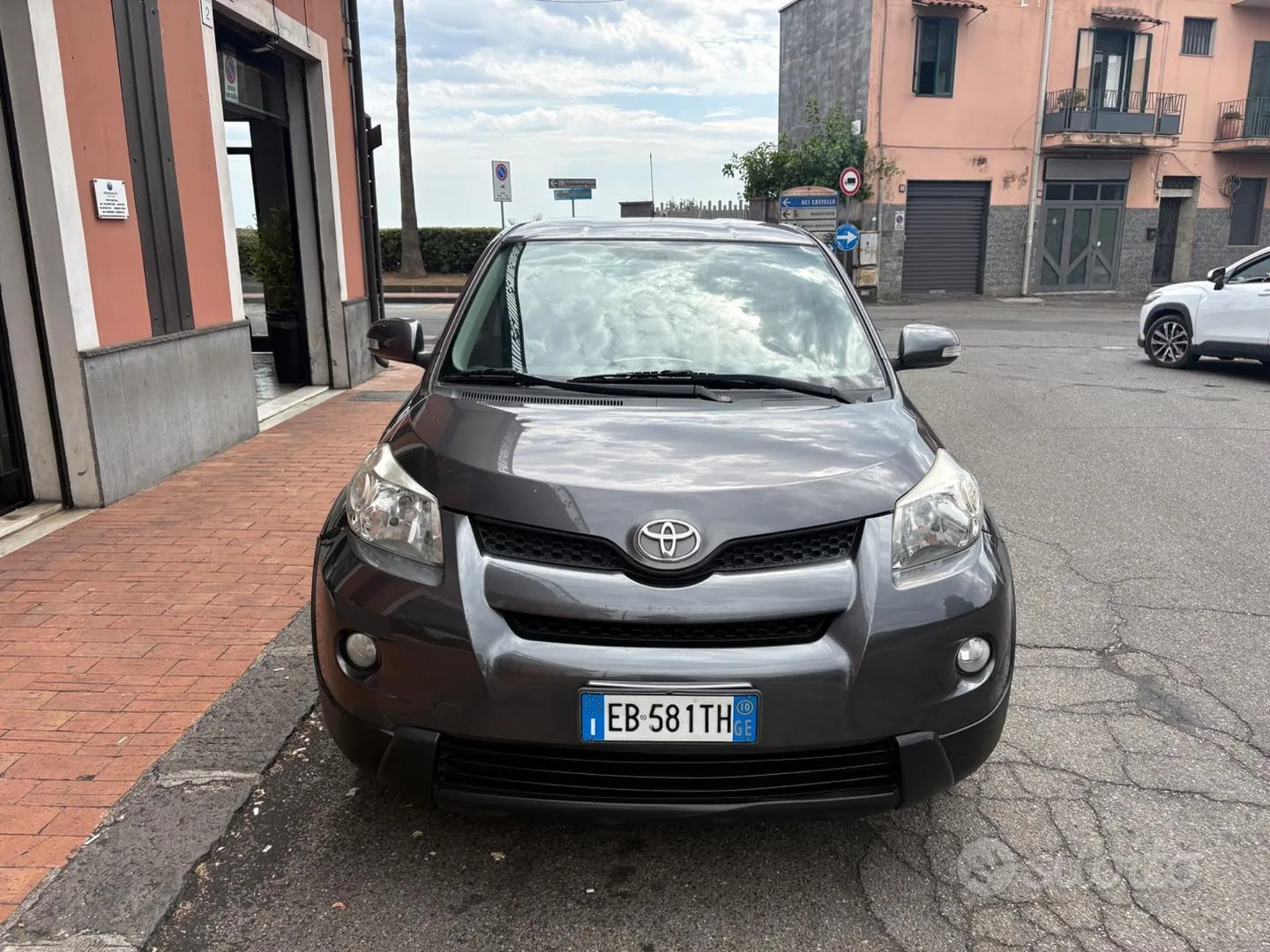 Toyota Urban Cruiser 2010 photo 3