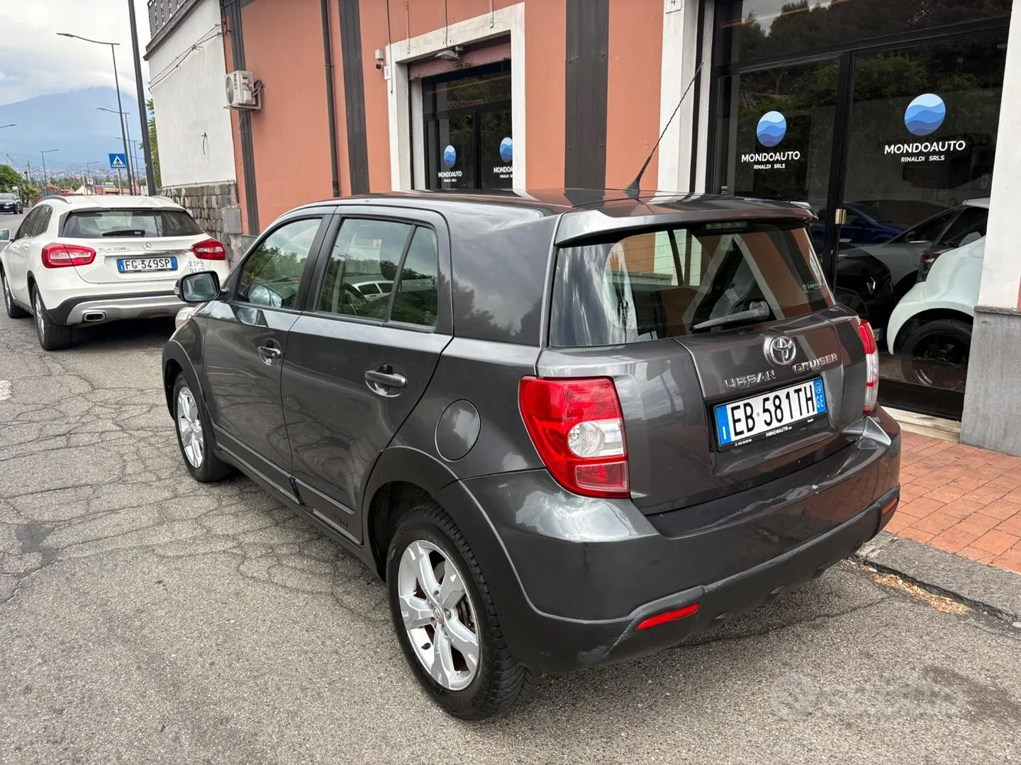 Toyota Urban Cruiser 2010 photo 5