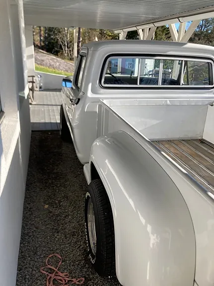 Ford F-100 1968 photo 3