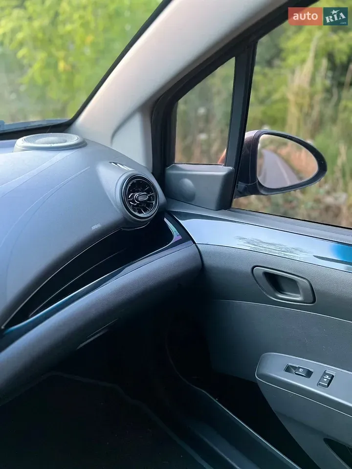 Chevrolet Spark Ev 2013 photo 3
