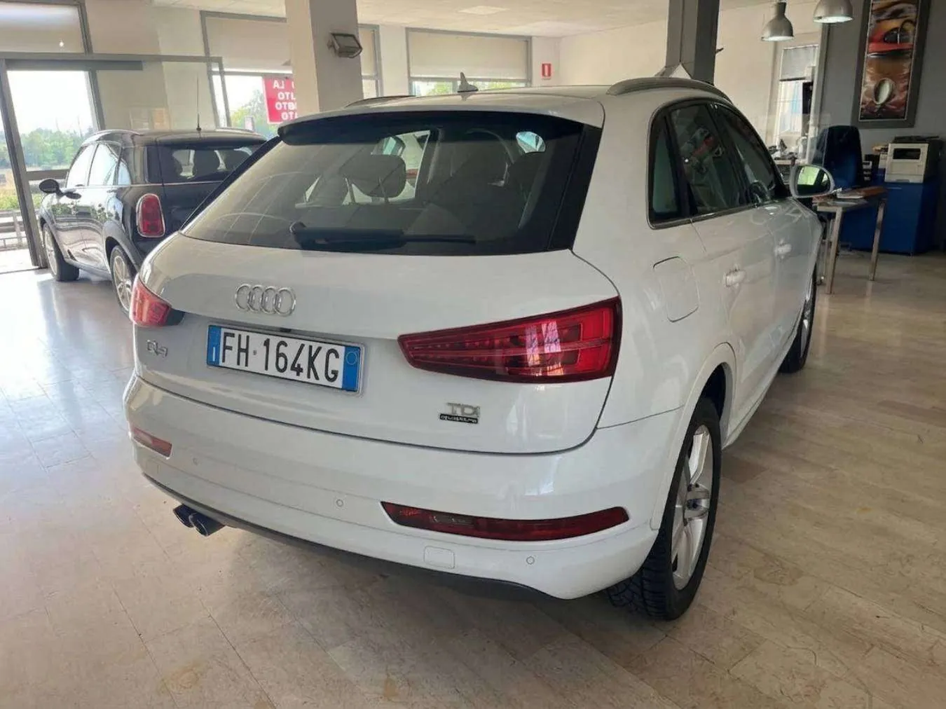 Audi Q3 2016 photo 3