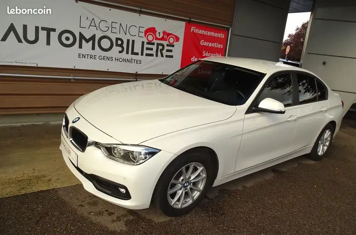 BMW 3 Series 2018 photo 2
