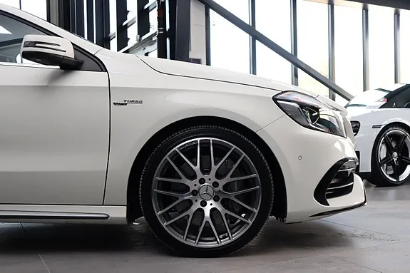 Mercedes-Benz A45 2017 photo 5