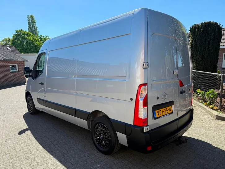 Opel Movano 2020 photo 2