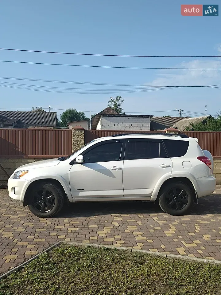 Toyota Rav4 2012 photo 3