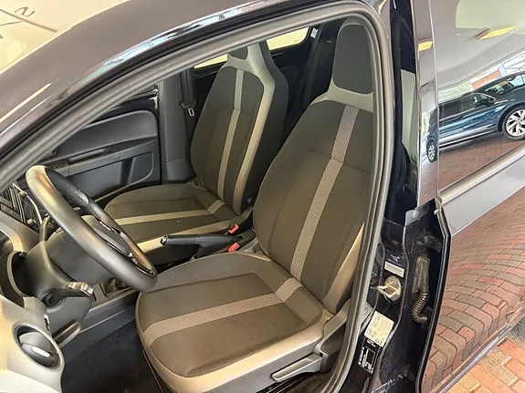 Volkswagen Up 2018 photo 4