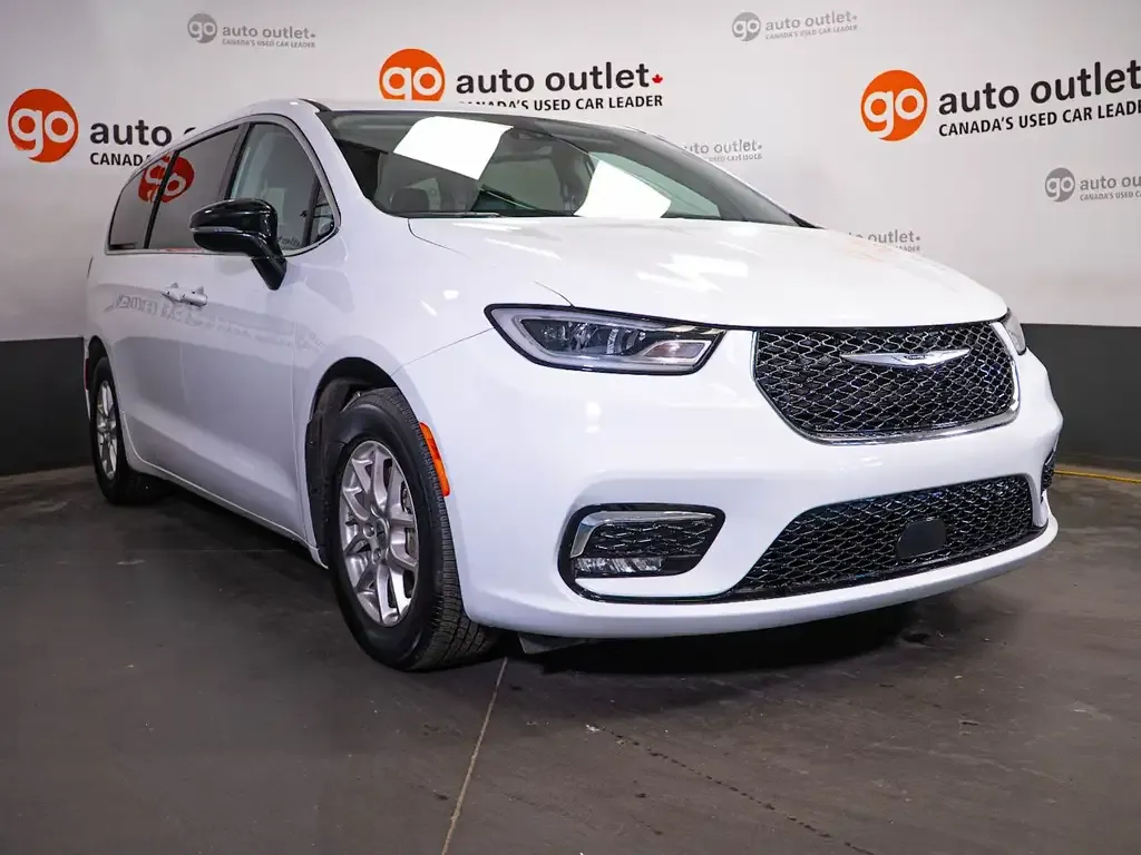 Chrysler Pacifica 2024 photo 3