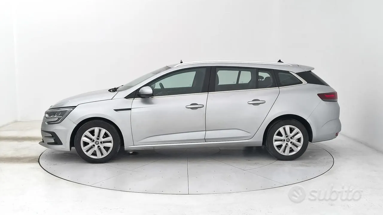 Renault Megane 2021 photo 2