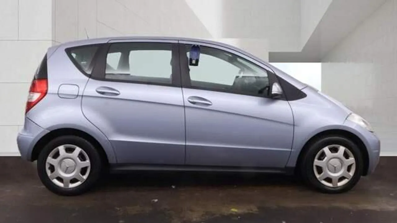 Mercedes-Benz A-Class 2009 photo 5