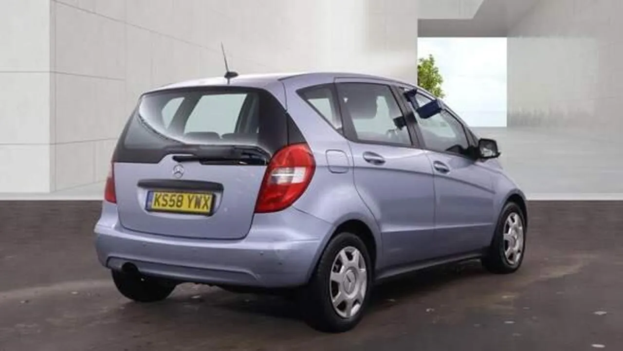 Mercedes-Benz A-Class 2009 photo 4
