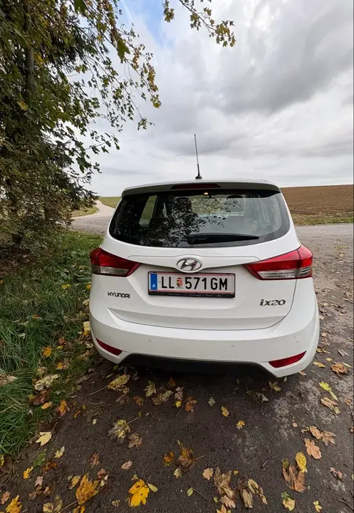 Hyundai Ix20 2015 photo 3