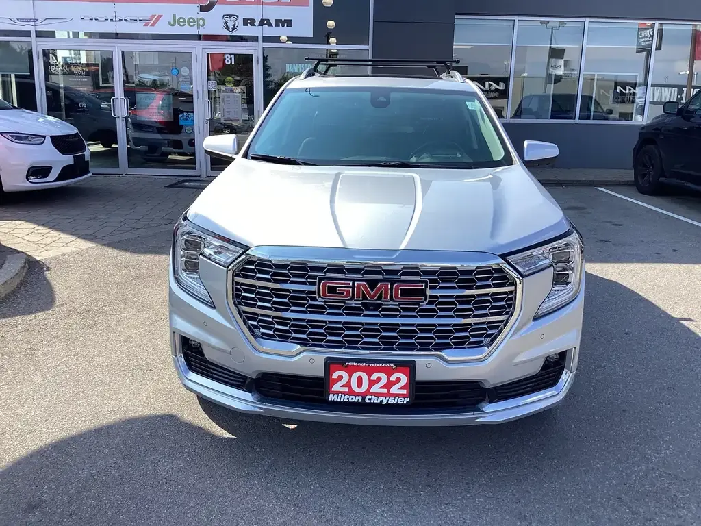 GMC Terrain 2022 photo 2