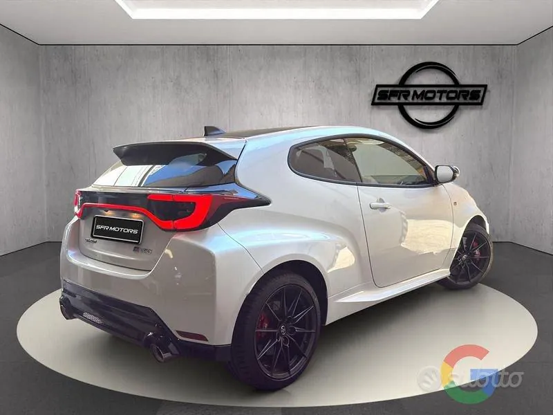 Toyota Yaris 2024 photo 4