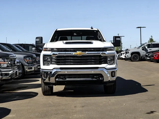 Chevrolet Silverado 2500Hd 2026 photo 3