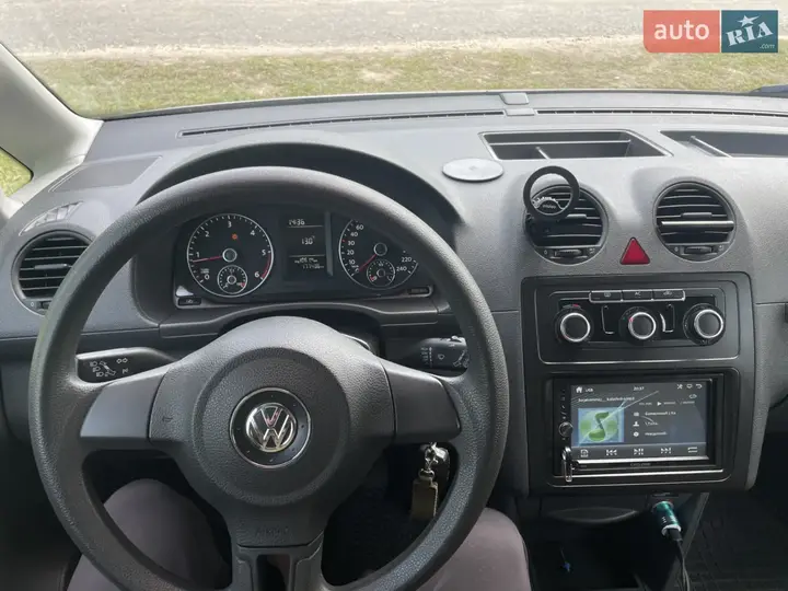 Volkswagen Caddy 2011 photo 4