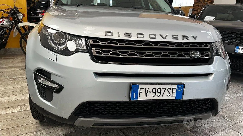 Land Rover Discovery Sport 2019 photo 2