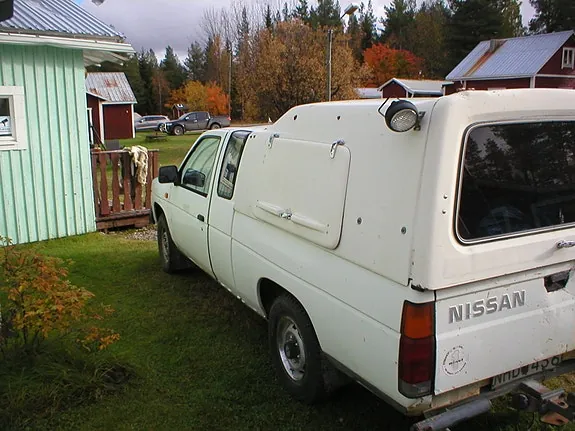 Nissan Navara 1988 photo 4