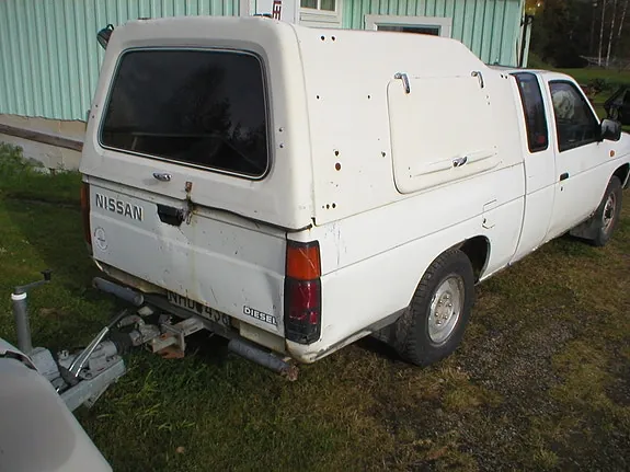 Nissan Navara 1988 photo 5