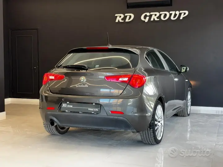 Alfa Romeo Giulietta 2012 photo 5