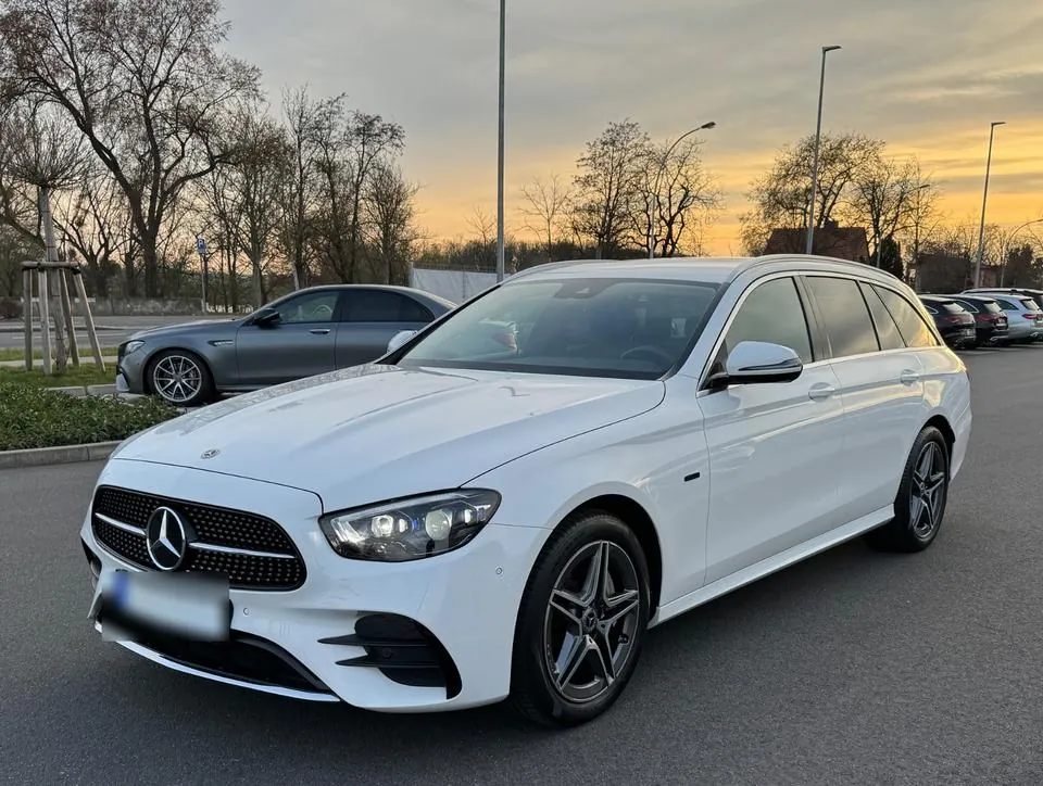 Mercedes-Benz E 300