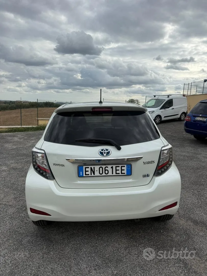Toyota Yaris 2026 photo 4