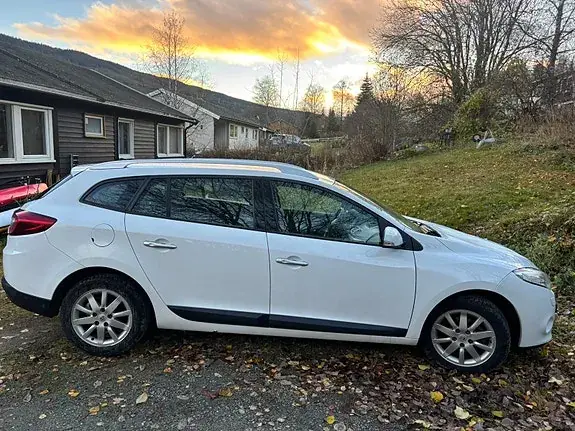 Renault Megane Iii 2011 photo 4