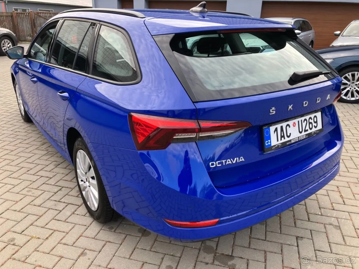 Skoda Octavia Combi 2024 photo 4
