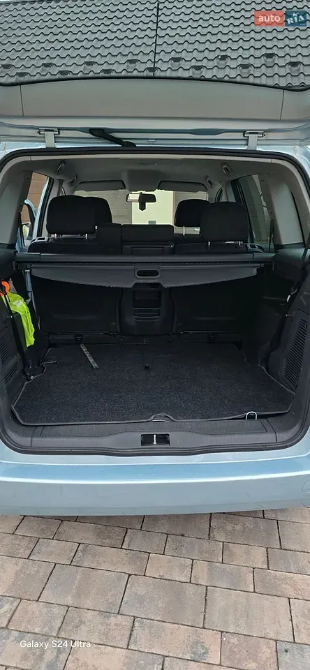 Opel Zafira 2010 photo 3