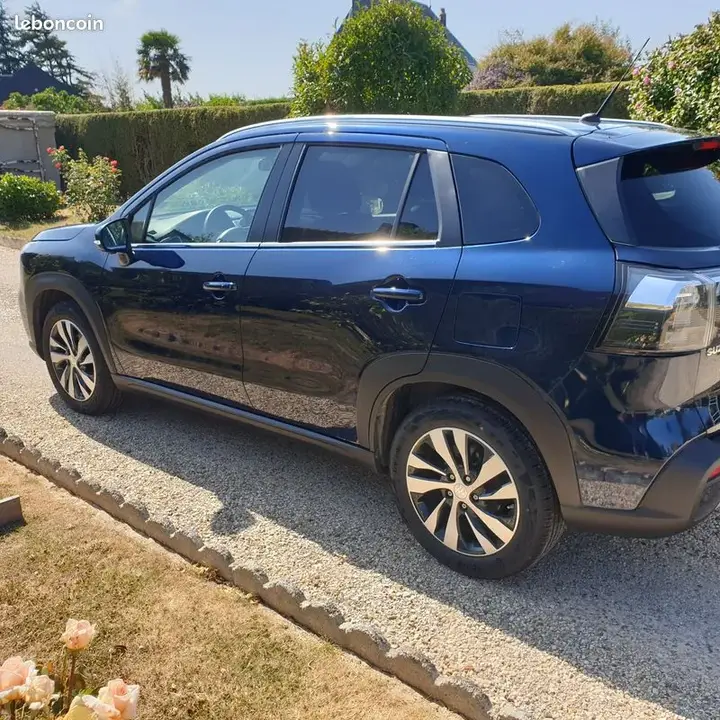 Suzuki S-Cross