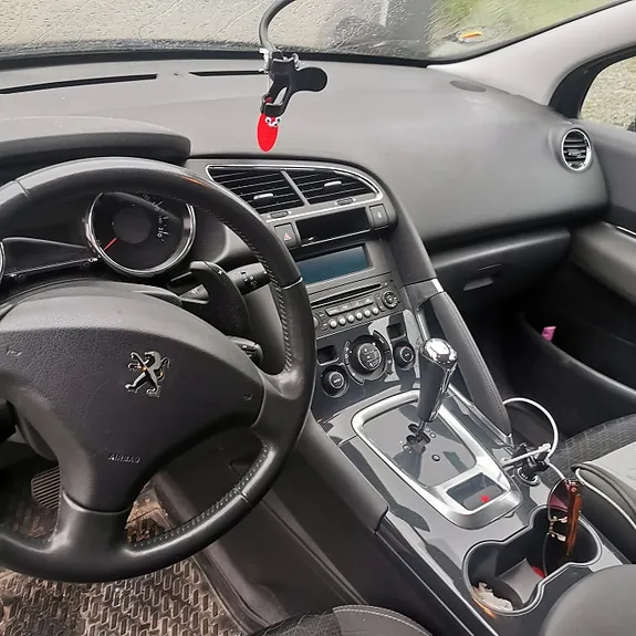 Peugeot 3008 2015 photo 4