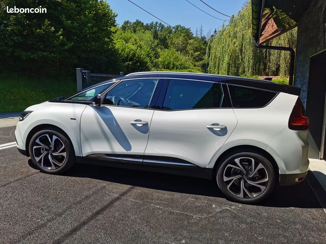 Renault Grand Scenic 2021 photo 2