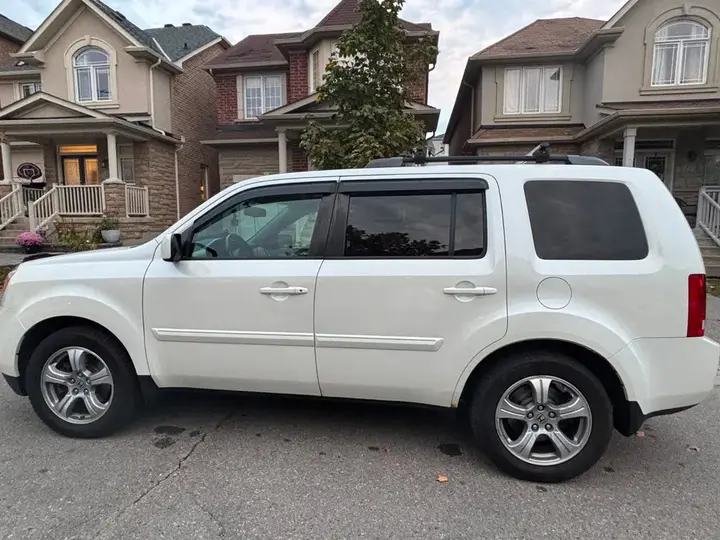 Honda Pilot 2015 photo 2