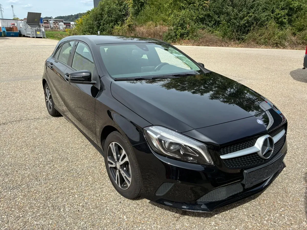 Mercedes-Benz A-Class 2016 photo 2