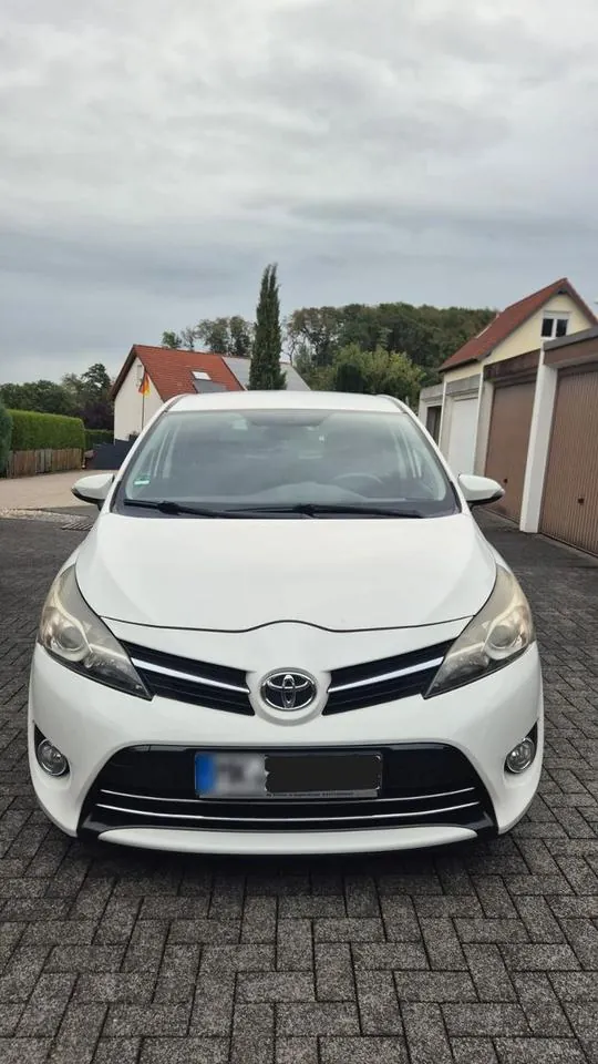 Toyota Verso