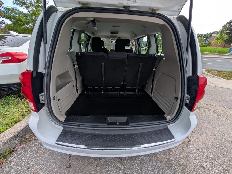 Dodge Grand Caravan 2014 photo 4