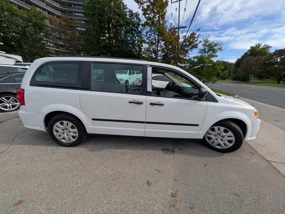 Dodge Grand Caravan 2014 photo 5
