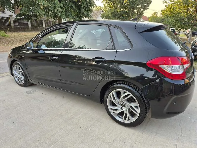 Citroen C4 2011 photo 4