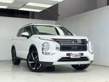 Mitsubishi Outlander 2023 photo 4