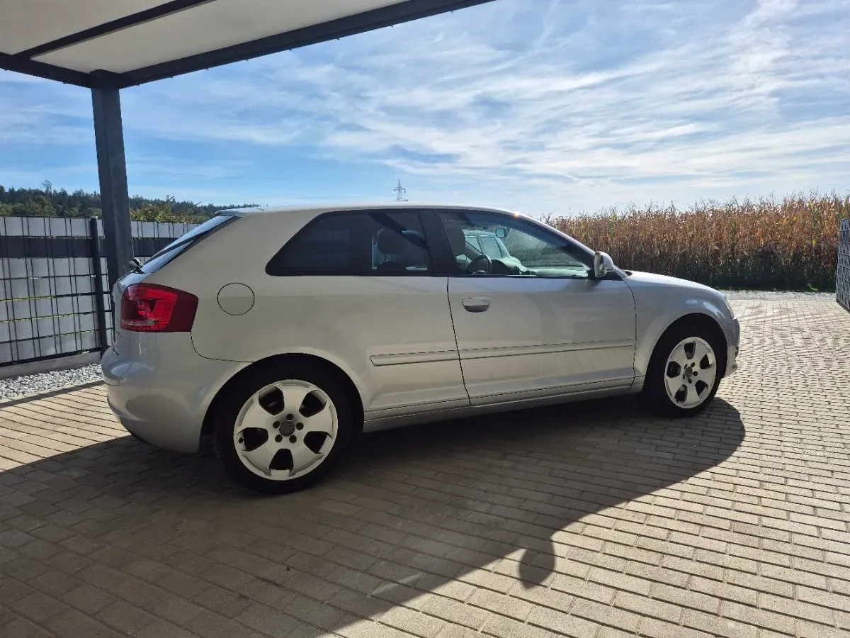 Audi A3 2009 photo 3