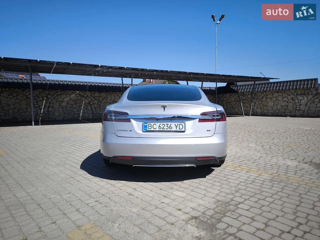 Tesla Model S 2014 photo 4