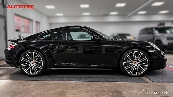 Porsche 911 Carrera 4 2015 photo 5