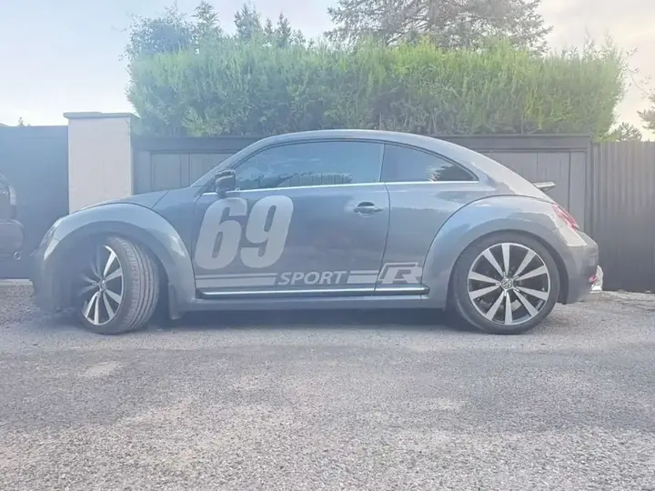 Volkswagen Beetle 2012 photo 2