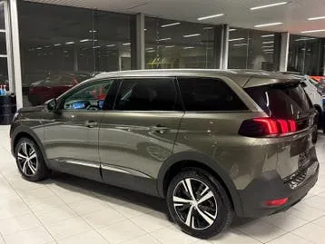 Peugeot 5008 2019 photo 3