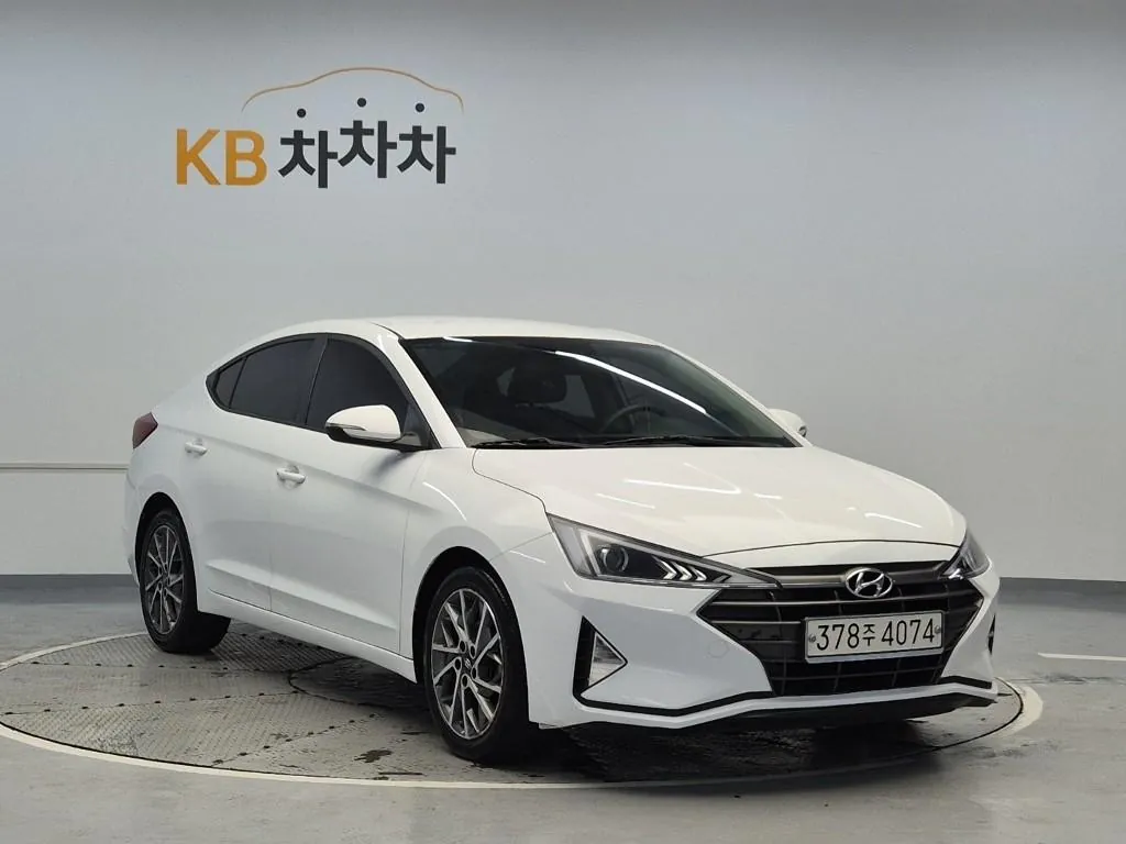 Hyundai Avante 2019 photo 4